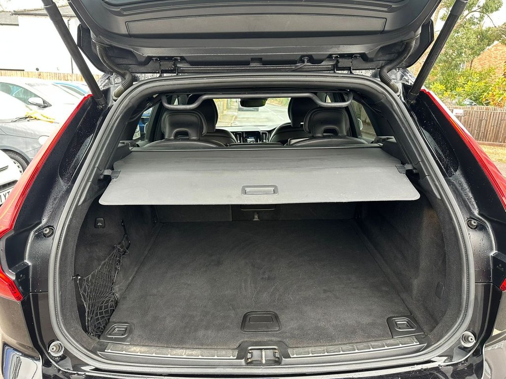 Used Volvo XC60 2018 for sale - 76481650: Photo 32