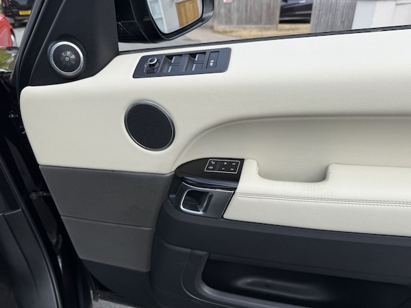 Used Land Rover Range Rover Sport 2013 for sale - 75832353: Photo 30