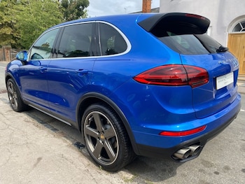 Used Porsche Cayenne 2016 for sale - 75830479: Photo