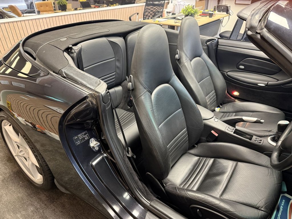 Used Porsche 911 2003 for sale - 77302827: Photo 15