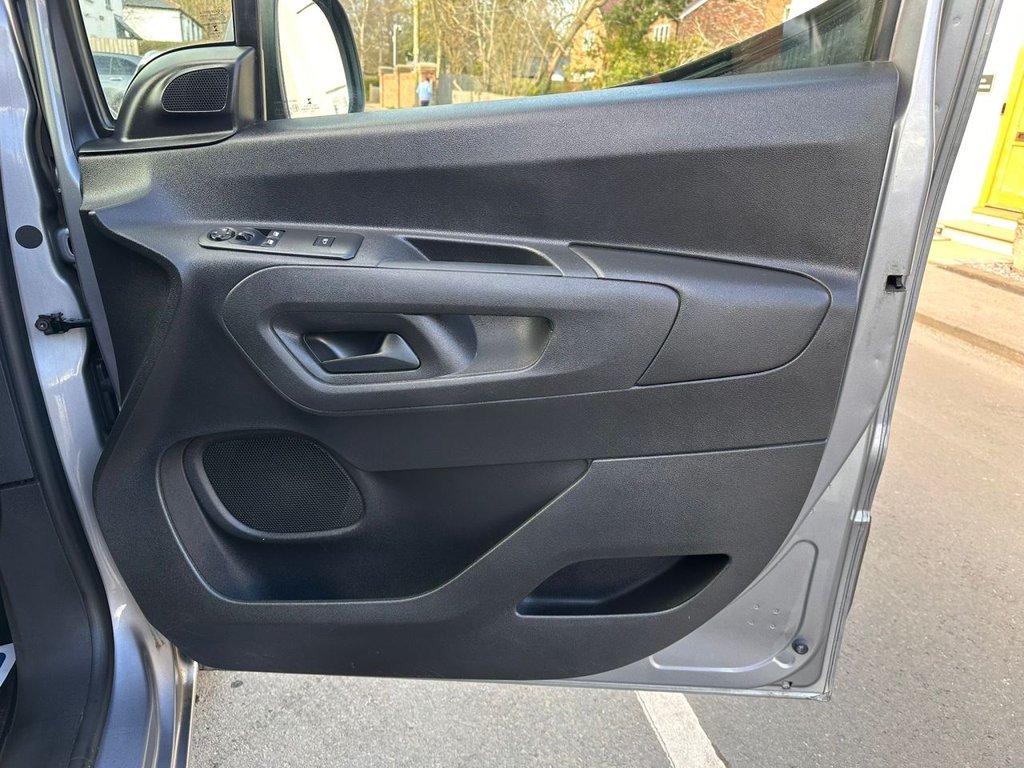 Used Vauxhall Combo 2019 for sale - 77835102: Photo 10