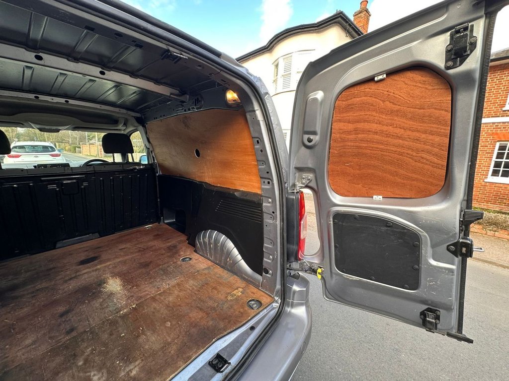 Used Vauxhall Combo 2019 for sale - 77835102: Photo 17