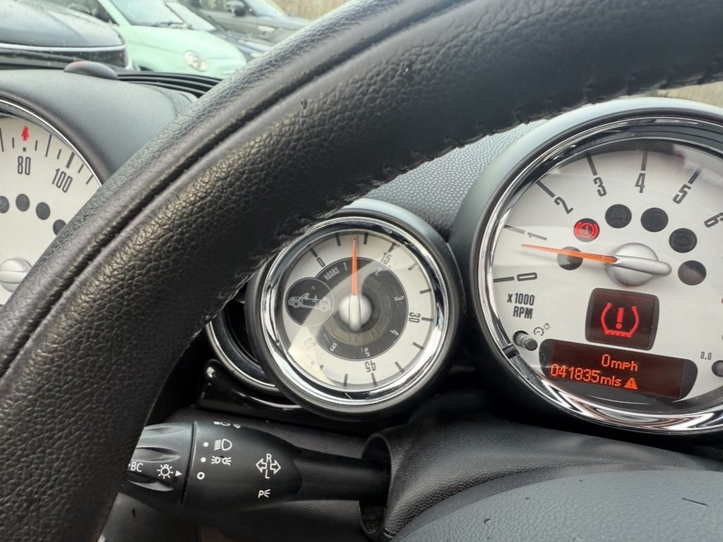 Used MINI Convertible 2012 for sale - 76654969: Photo 19