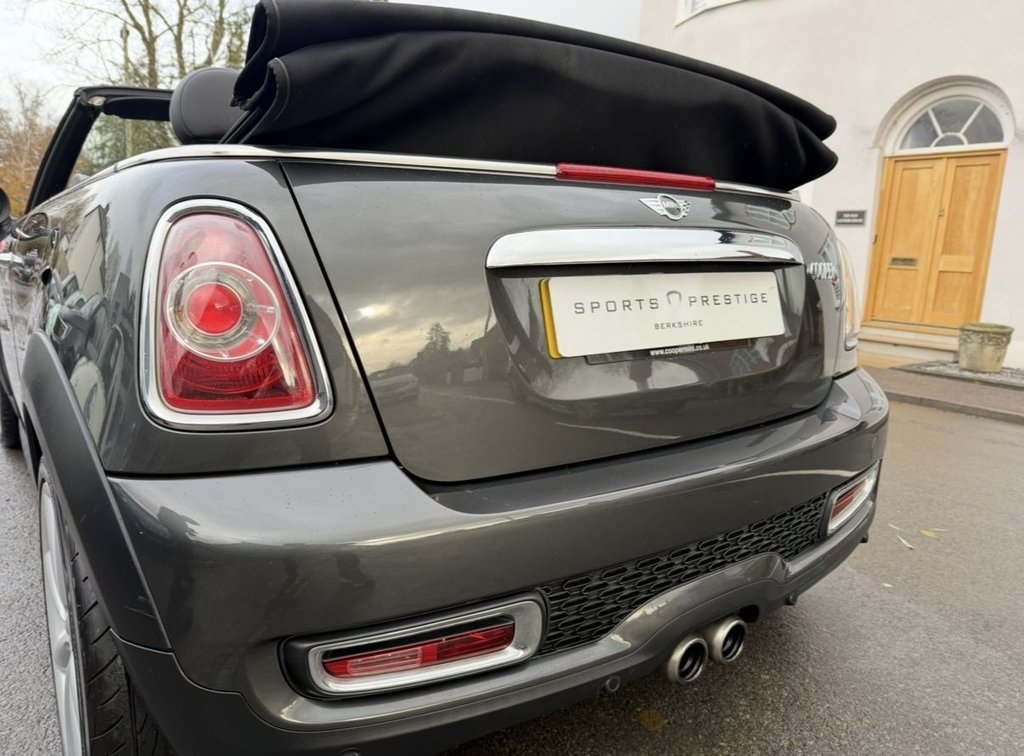 Used MINI Convertible 2012 for sale - 76654969: Photo 21