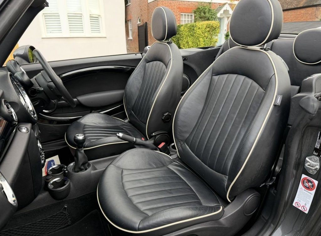 Used MINI Convertible 2012 for sale - 76654969: Photo 9