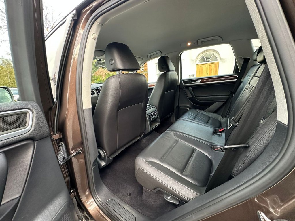 Used Volkswagen Touareg 2013 for sale - 76654656: Photo 14