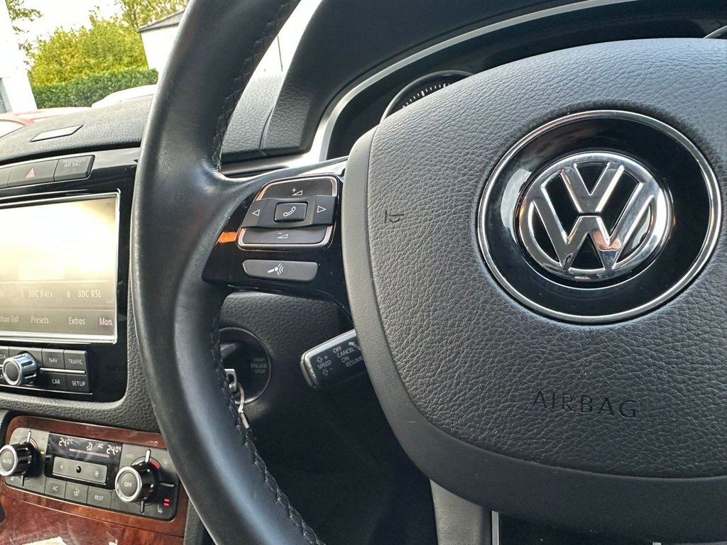 Used Volkswagen Touareg 2013 for sale - 76654656: Photo 25