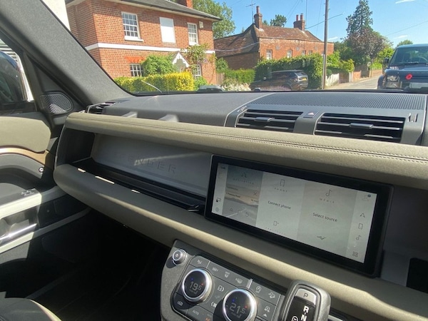 Used Land Rover Defender 2020 for sale - 75099175: Photo 11