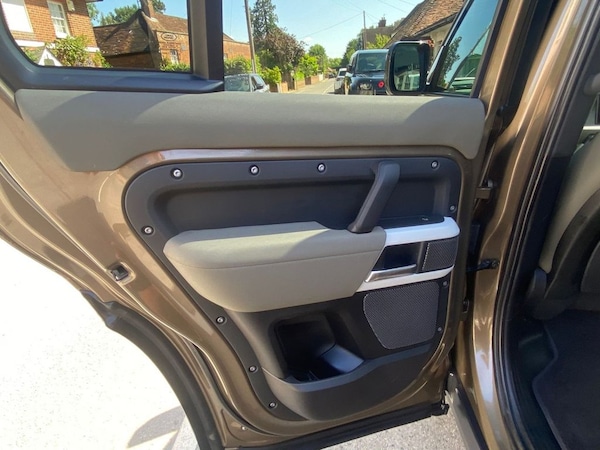 Used Land Rover Defender 2020 for sale - 75099175: Photo 18