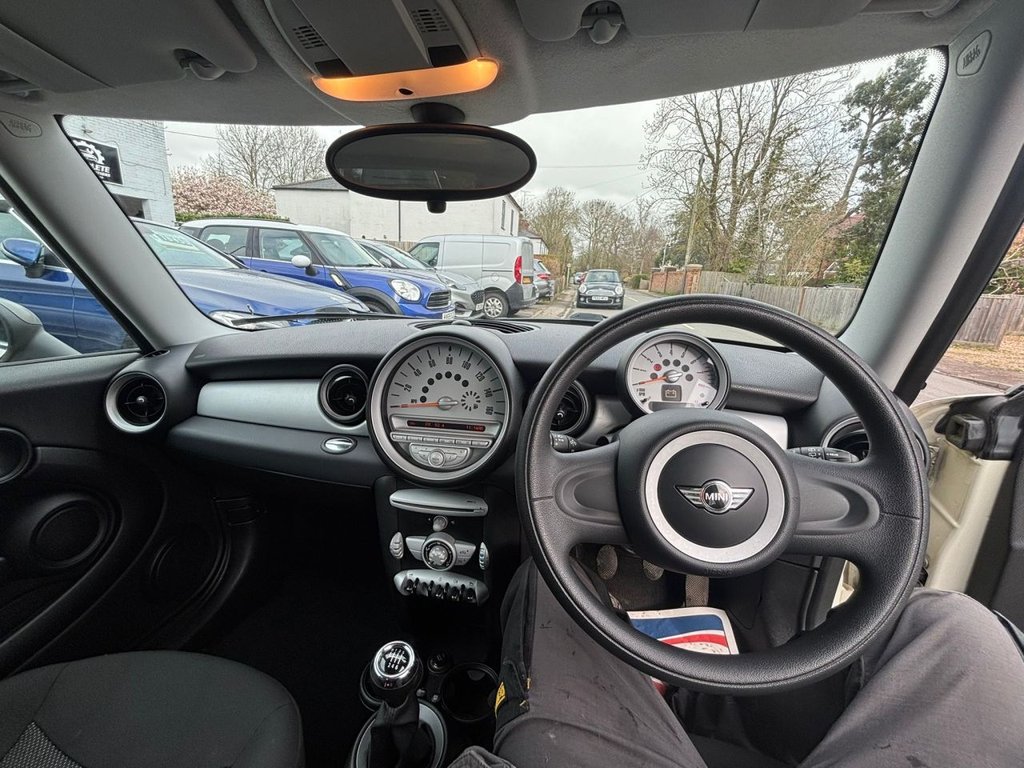 Used MINI Hatch 2010 for sale - 77937119: Photo 10