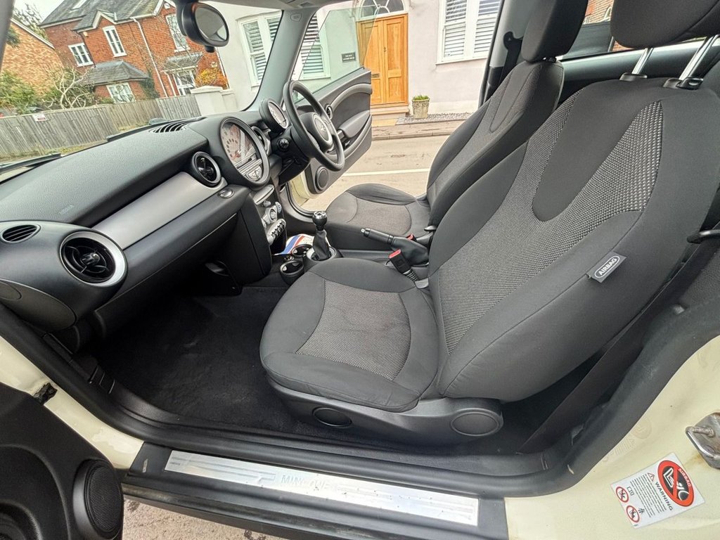 Used MINI Hatch 2010 for sale - 77937119: Photo 14