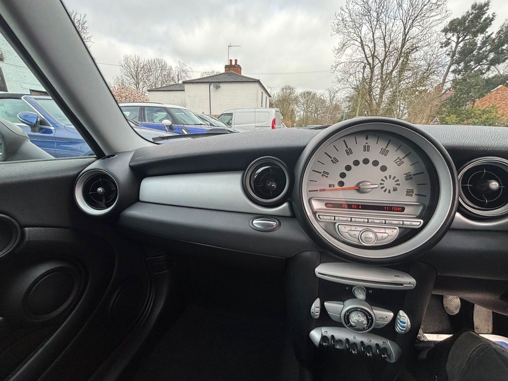 Used MINI Hatch 2010 for sale - 77937119: Photo 8