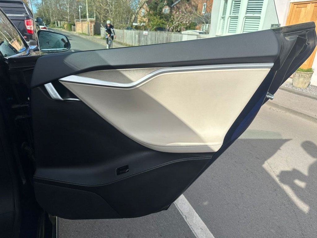 Used Tesla Model S 2017 for sale - 78158519: Photo 15