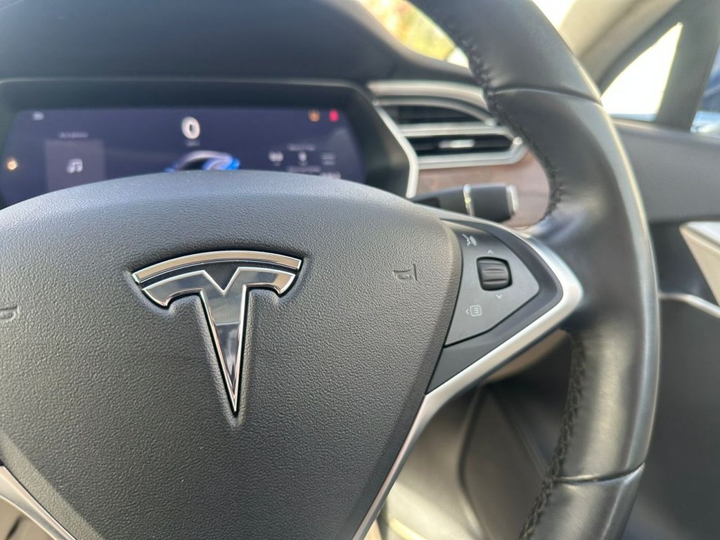 Used Tesla Model S 2017 for sale - 78158519: Photo 31