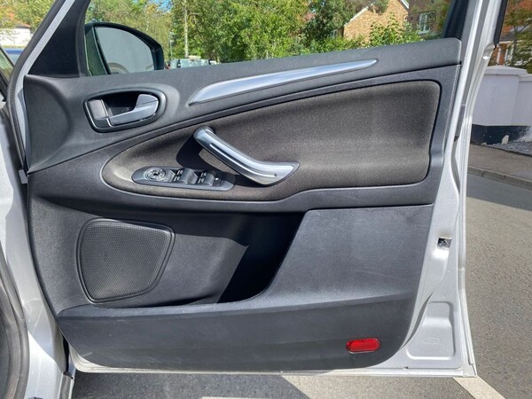 Used Ford S-Max 2014 for sale - 75548729: Photo 11