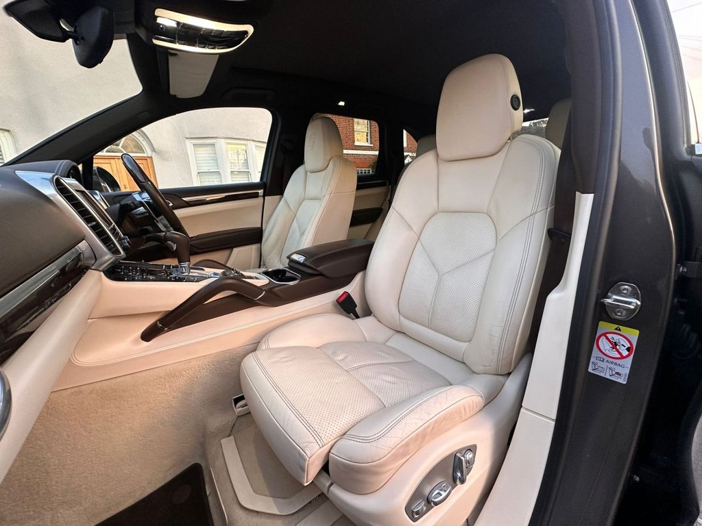 Used Porsche Cayenne 2016 for sale - 77042553: Photo 16