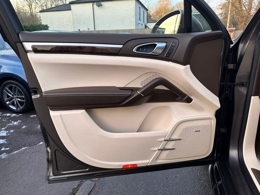 Used Porsche Cayenne 2016 for sale - 77042553: Photo 29