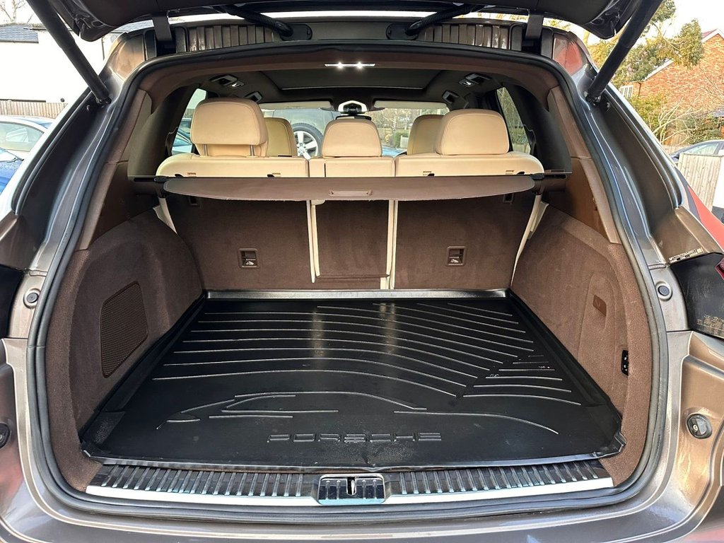 Used Porsche Cayenne 2016 for sale - 77042553: Photo 38