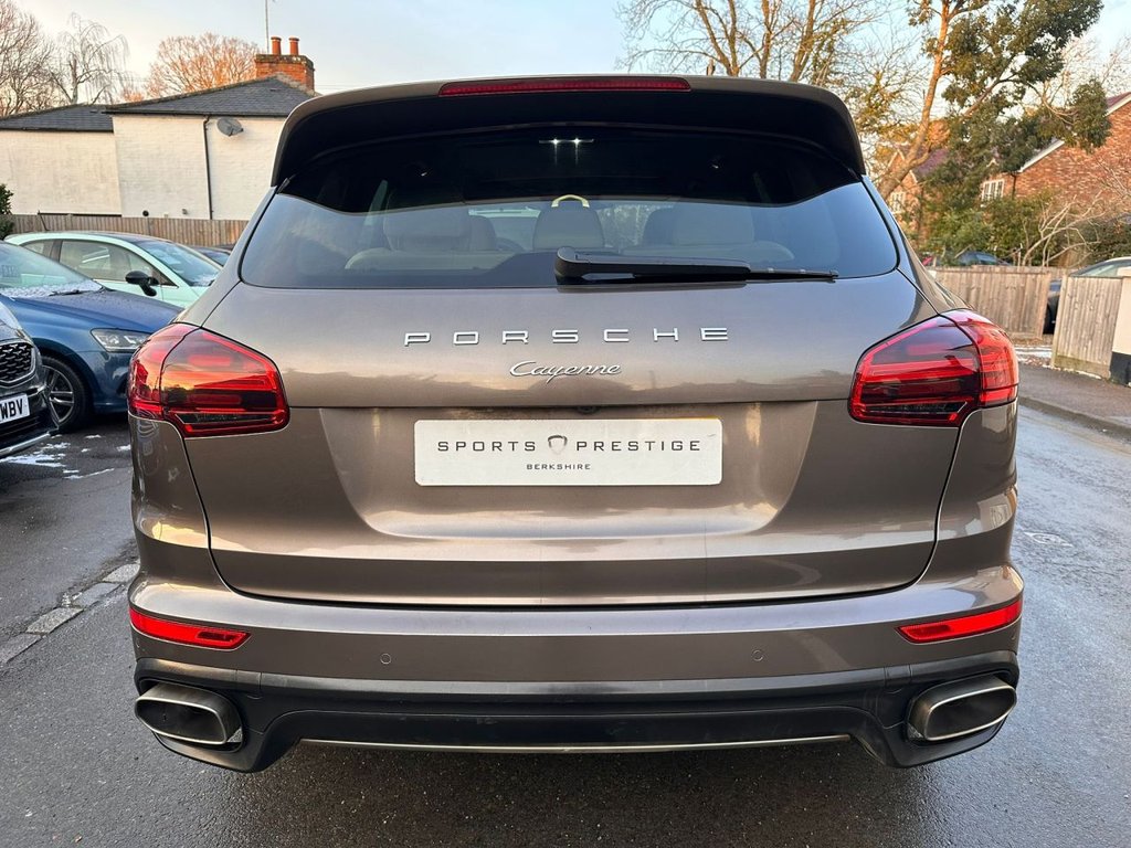 Used Porsche Cayenne 2016 for sale - 77042553: Photo 6