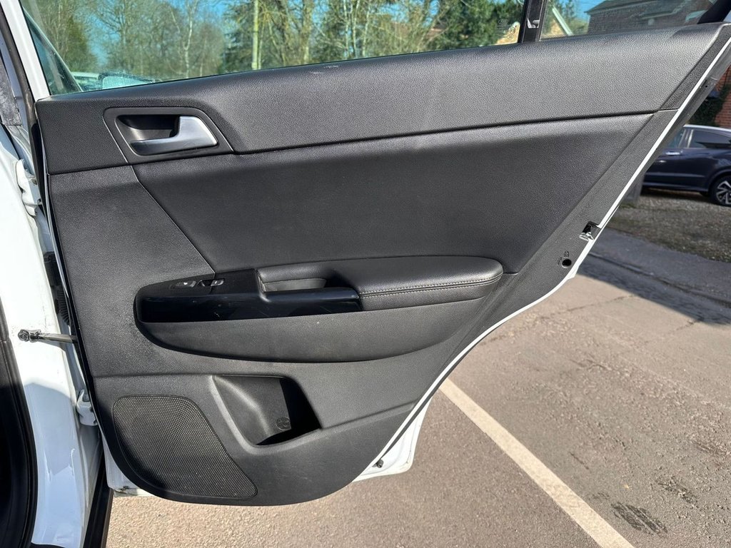 Used Kia Sportage 2016 for sale - 76617439: Photo 30