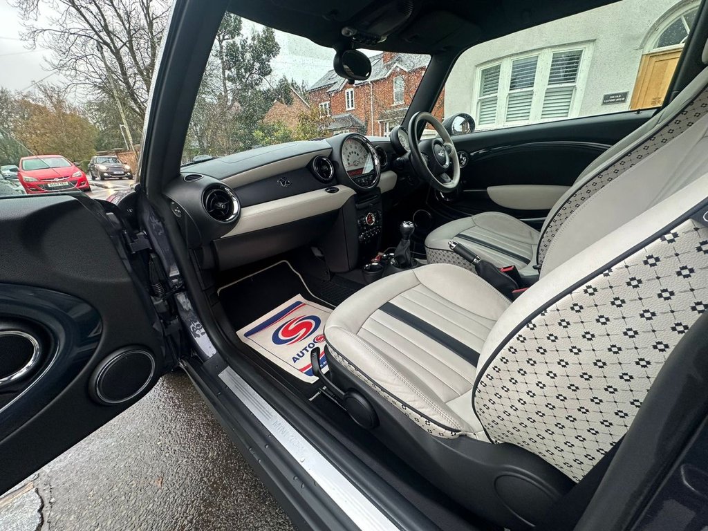 Used MINI Hatch 2012 for sale - 76570512: Photo 9