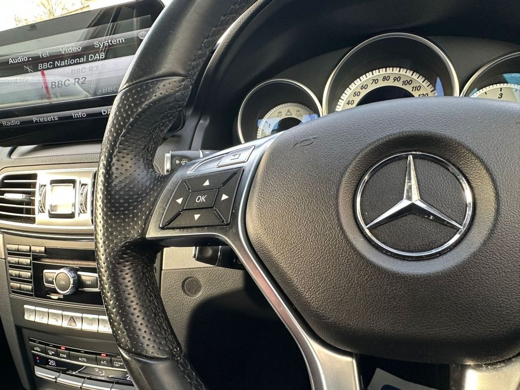 Used Mercedes-Benz E Class 2014 for sale - 76783910: Photo 25