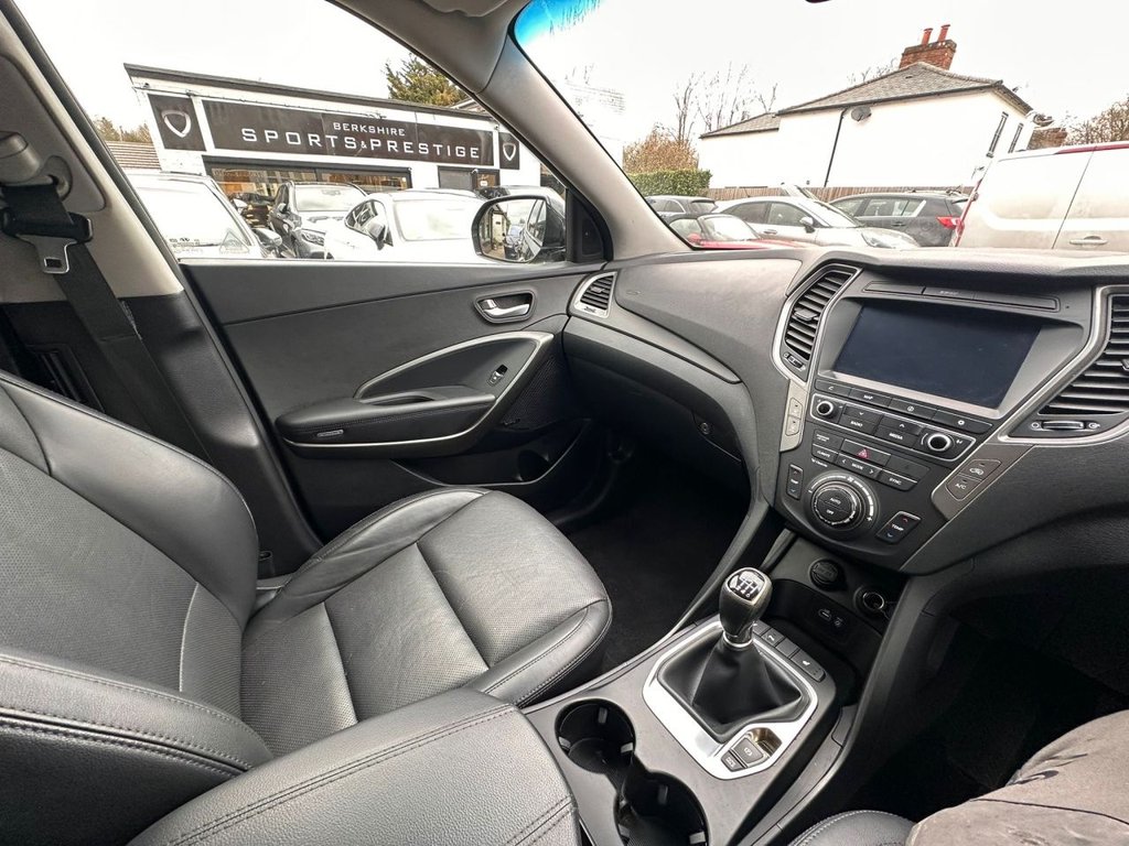 Used Hyundai Santa Fe 2016 for sale - 77654702: Photo 10