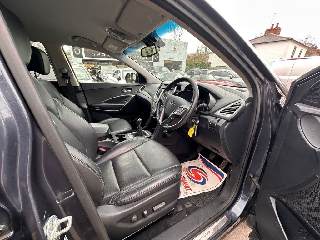 Used Hyundai Santa Fe 2016 for sale - 77654702: Photo 12