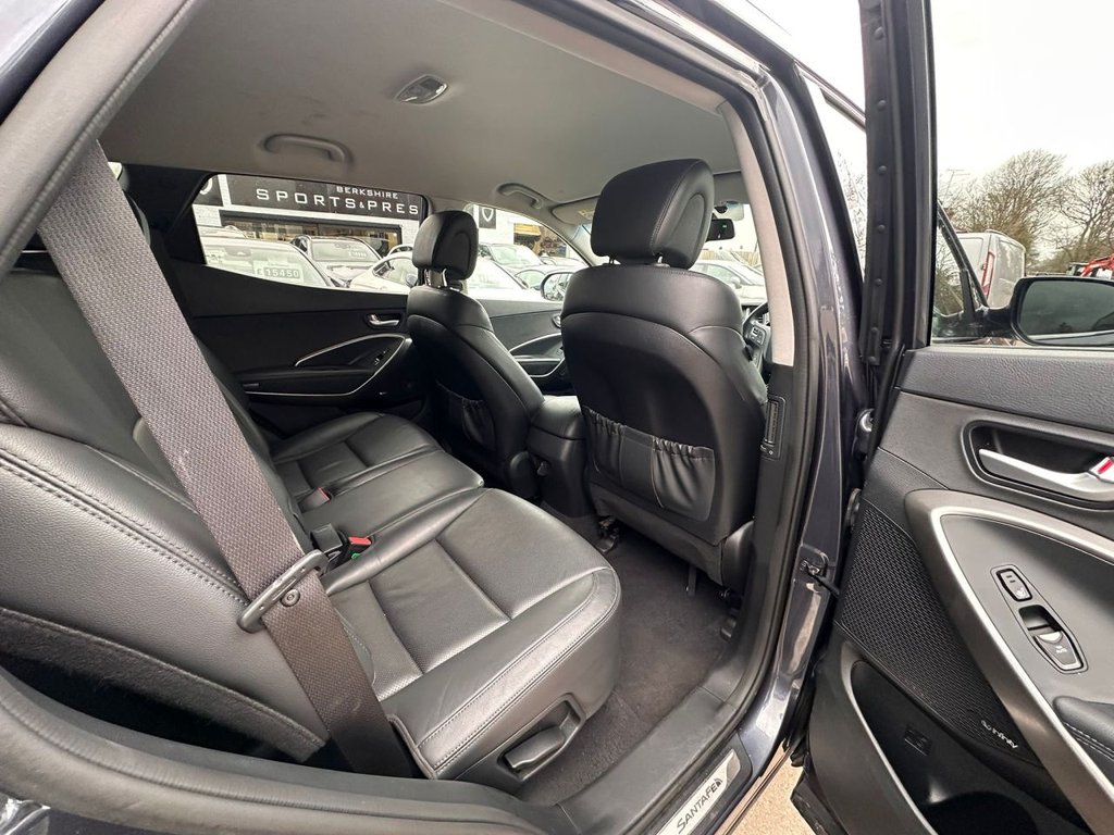 Used Hyundai Santa Fe 2016 for sale - 77654702: Photo 15