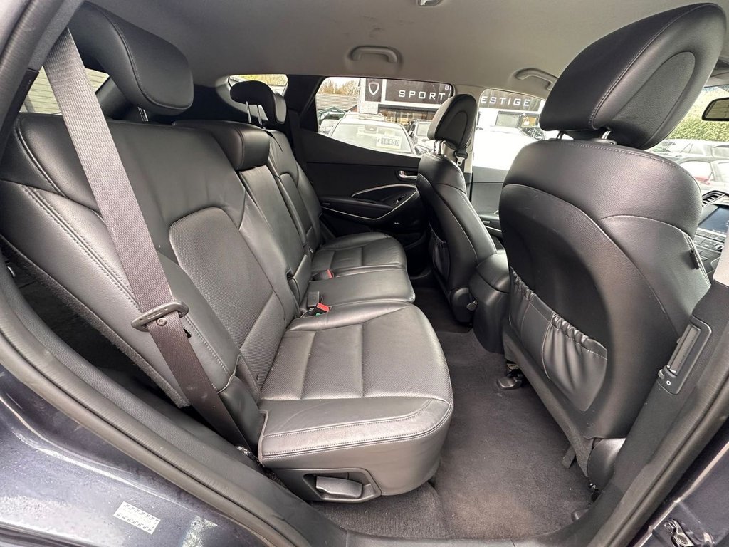 Used Hyundai Santa Fe 2016 for sale - 77654702: Photo 18
