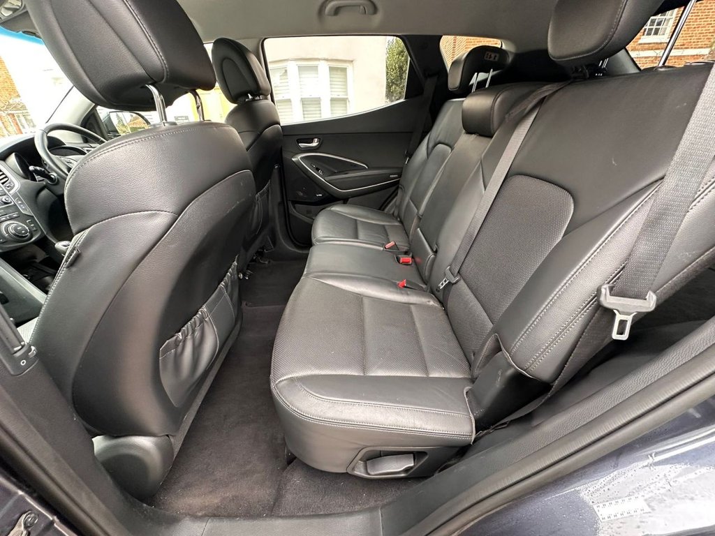 Used Hyundai Santa Fe 2016 for sale - 77654702: Photo 19