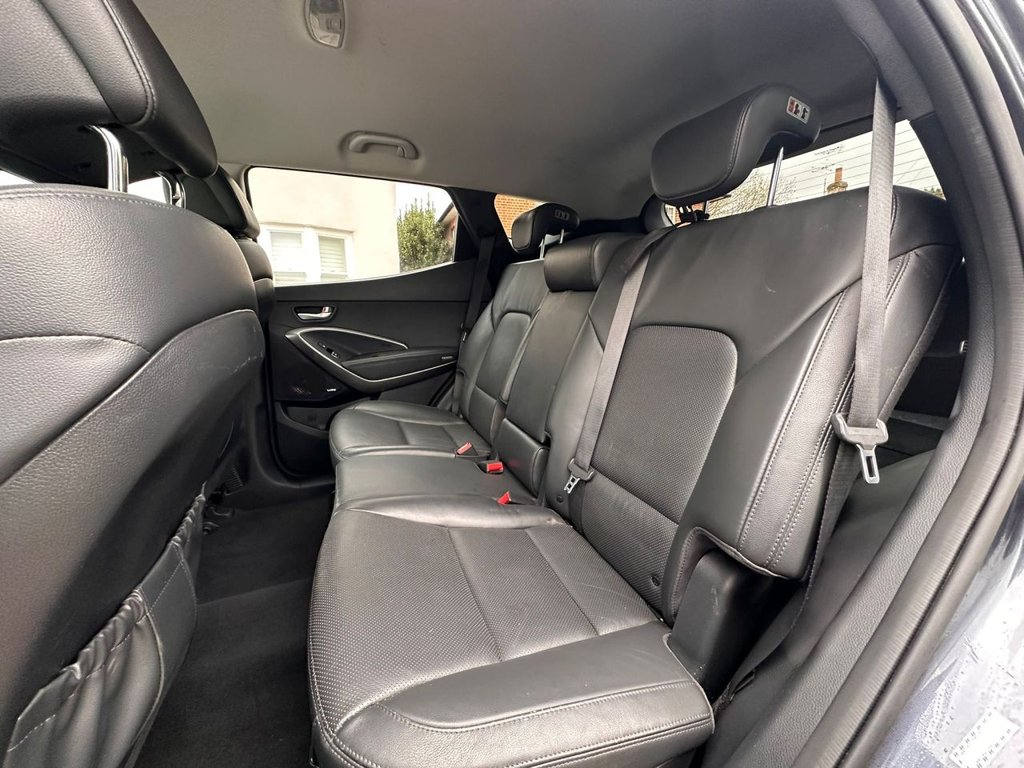 Used Hyundai Santa Fe 2016 for sale - 77654702: Photo 22