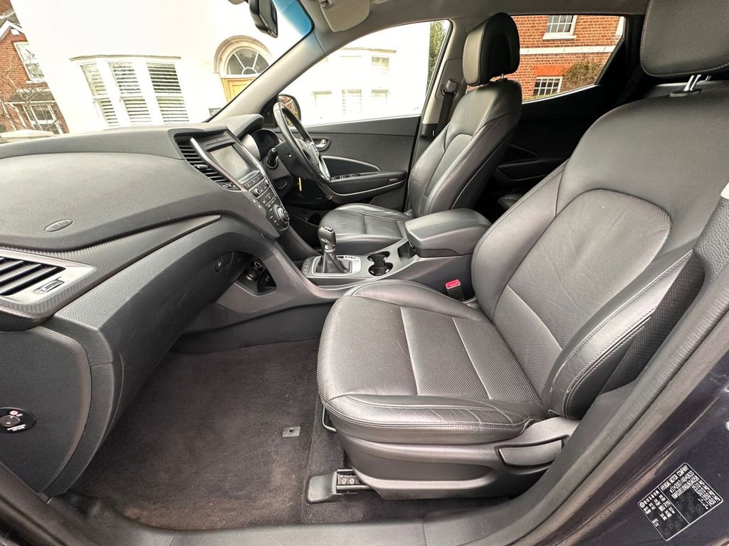 Used Hyundai Santa Fe 2016 for sale - 77654702: Photo 23