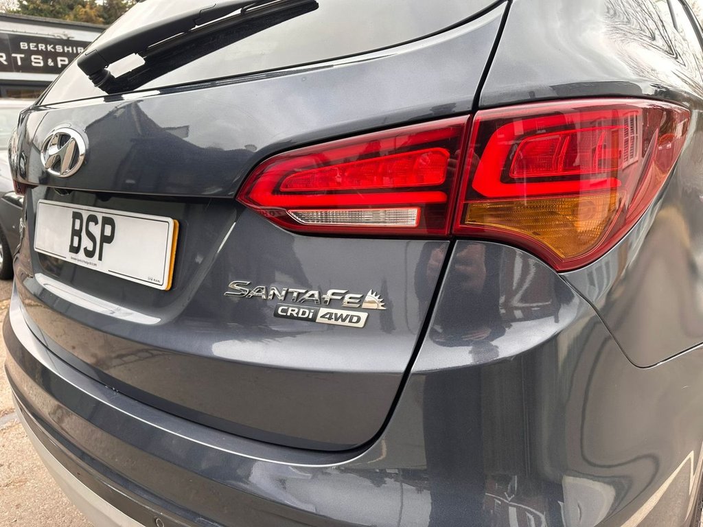 Used Hyundai Santa Fe 2016 for sale - 77654702: Photo 28