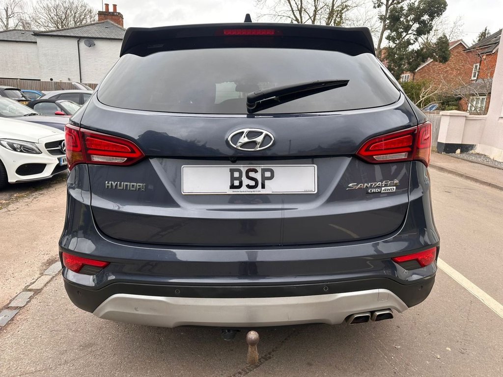 Used Hyundai Santa Fe 2016 for sale - 77654702: Photo 6