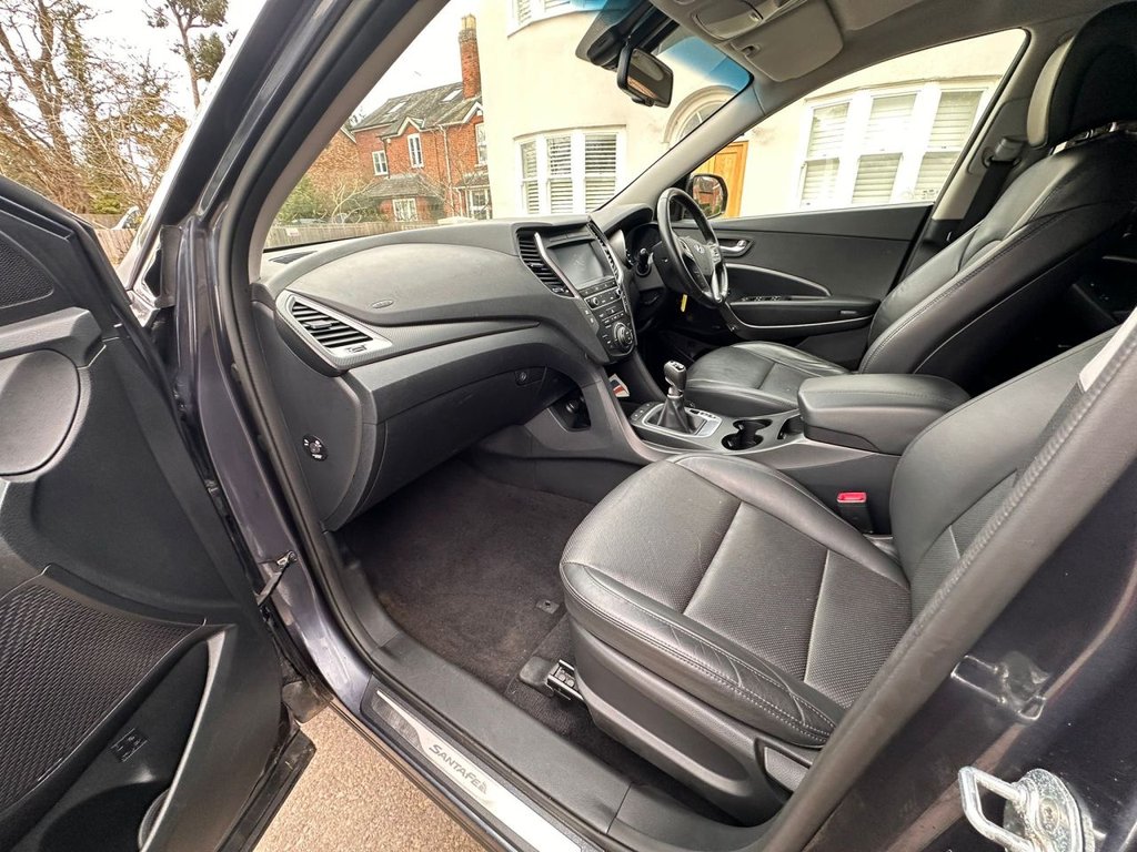 Used Hyundai Santa Fe 2016 for sale - 77654702: Photo 8