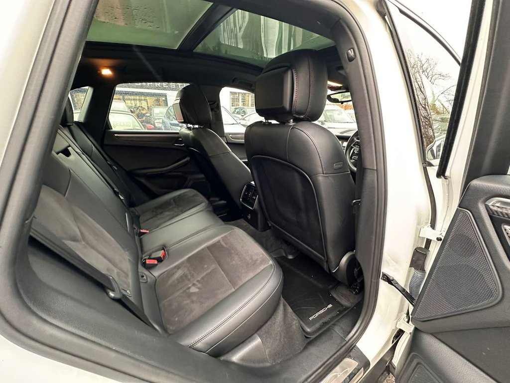 Used Porsche Macan 2017 for sale - 77263356: Photo 18