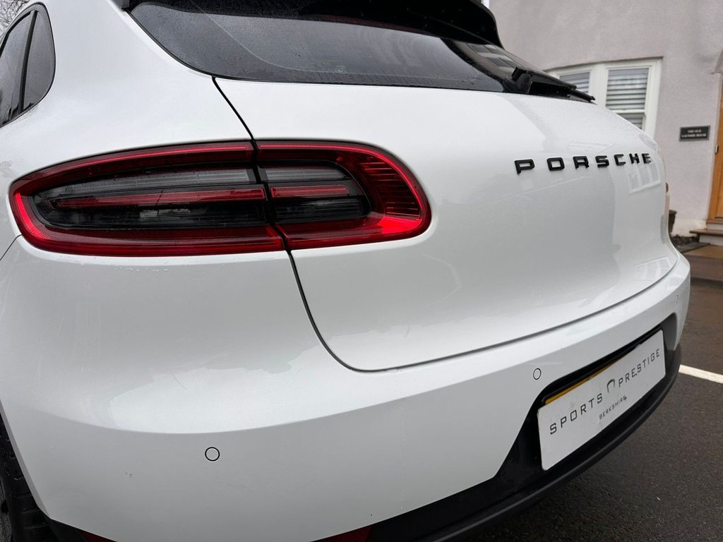 Used Porsche Macan 2017 for sale - 77263356: Photo 25