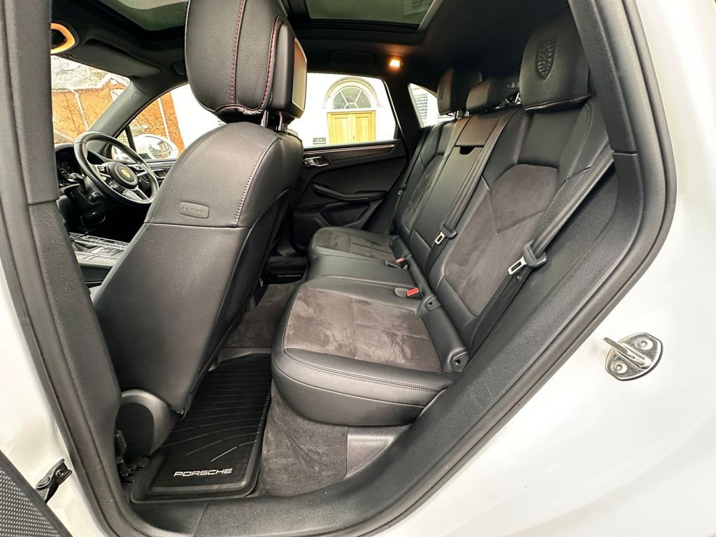 Used Porsche Macan 2017 for sale - 77263356: Photo 28