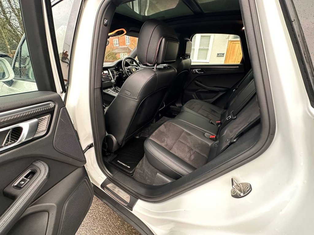 Used Porsche Macan 2017 for sale - 77263356: Photo 31