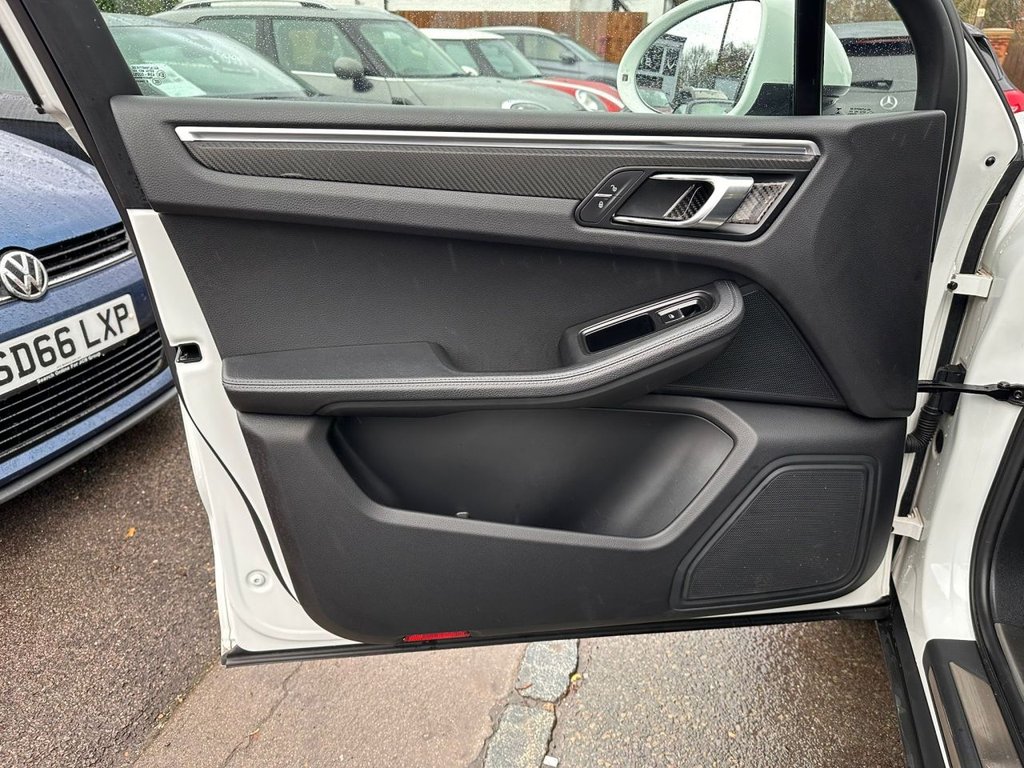 Used Porsche Macan 2017 for sale - 77263356: Photo 35