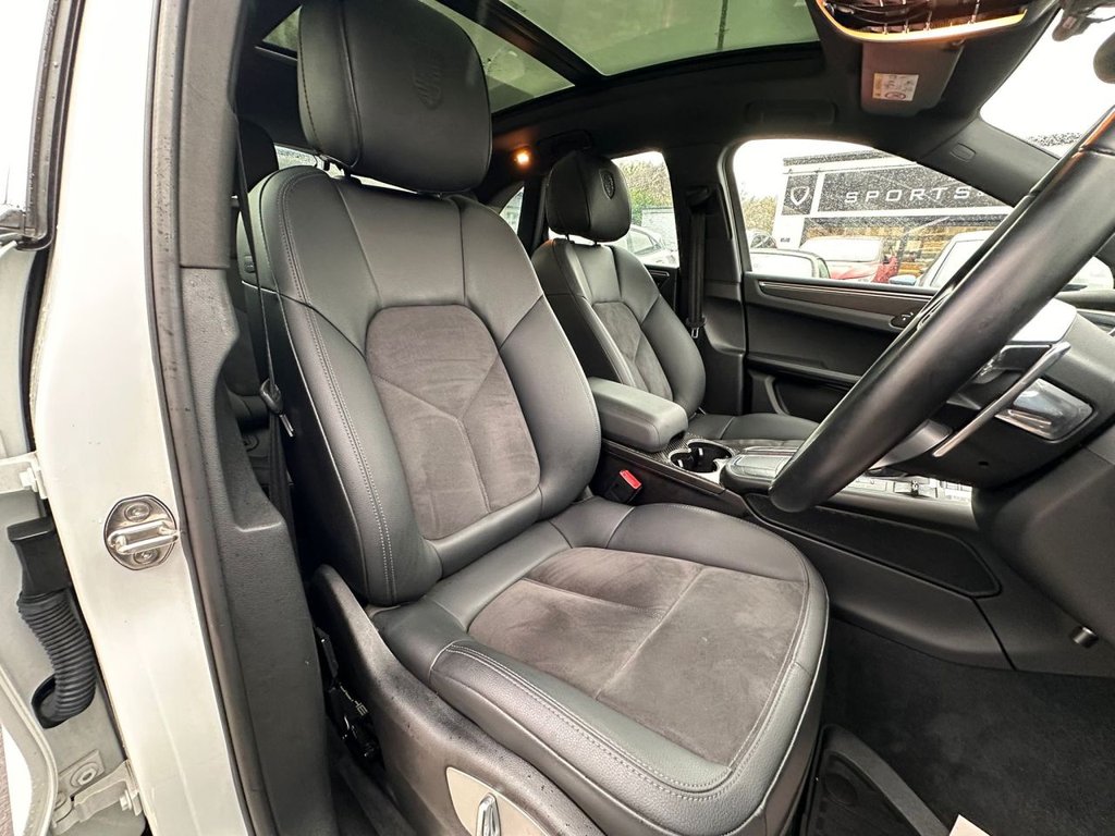 Used Porsche Macan 2017 for sale - 77263356: Photo 7