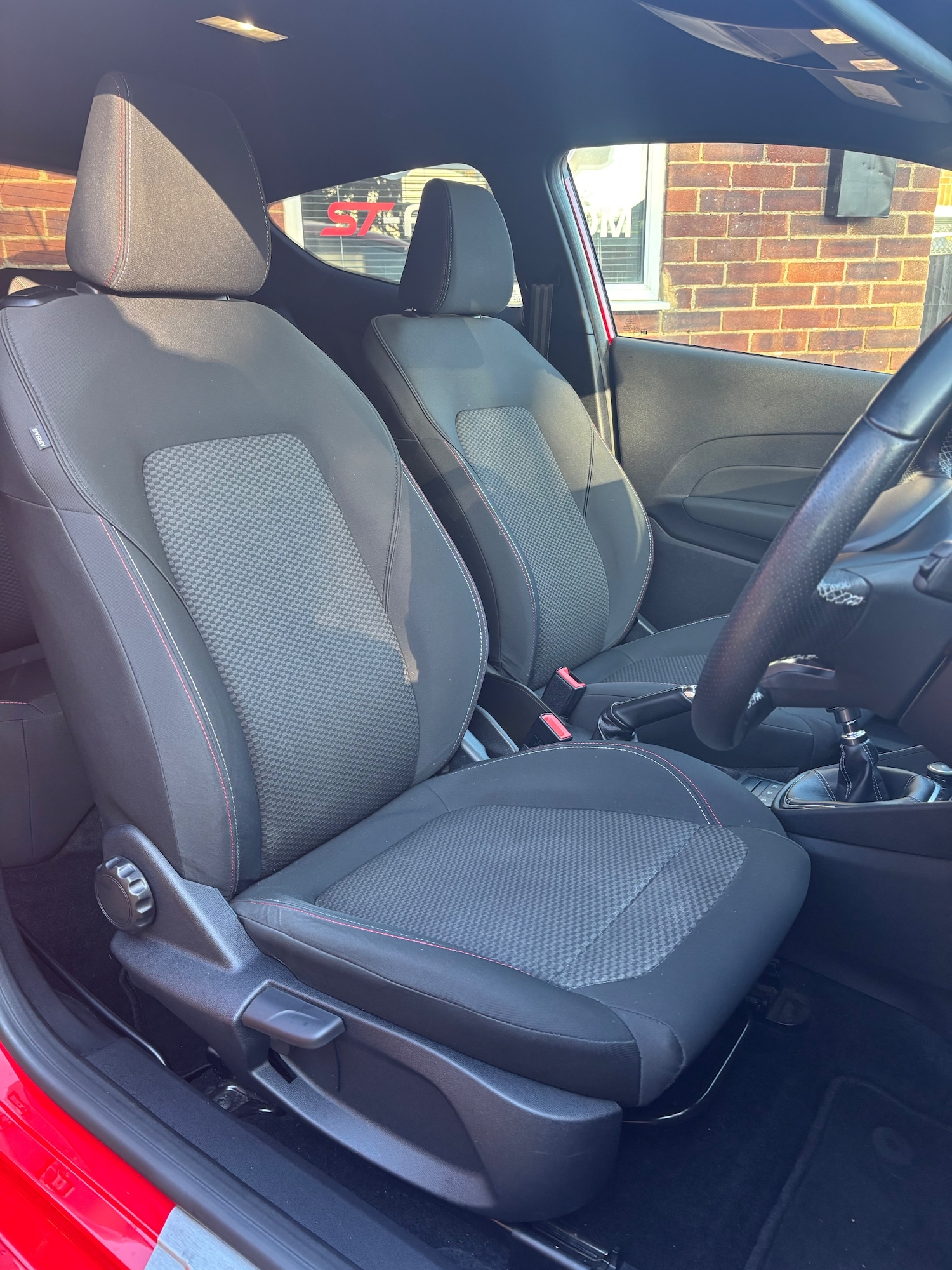 Used Ford Fiesta 2018 for sale - 76693565: Photo 13