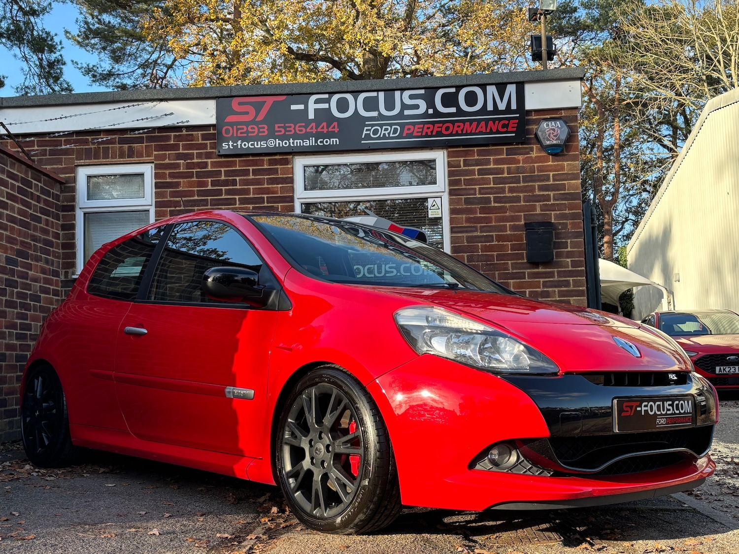 Used Renault Clio 2011 for sale - 76604283: Photo 2