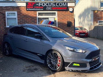 Used Ford Focus 2015 for sale - 78282176: Photo