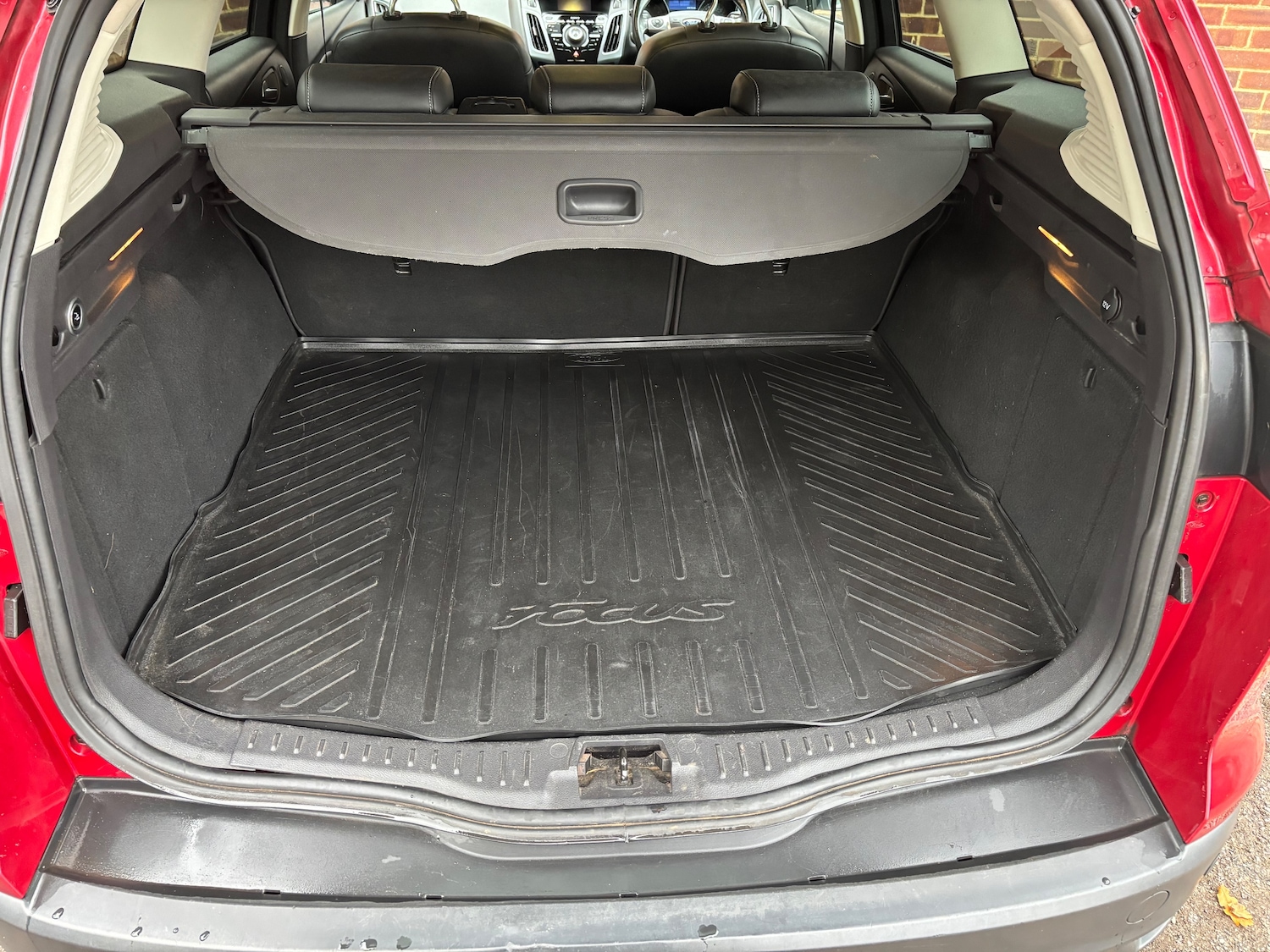 Used Ford Focus 2012 for sale - 76376844: Photo 15