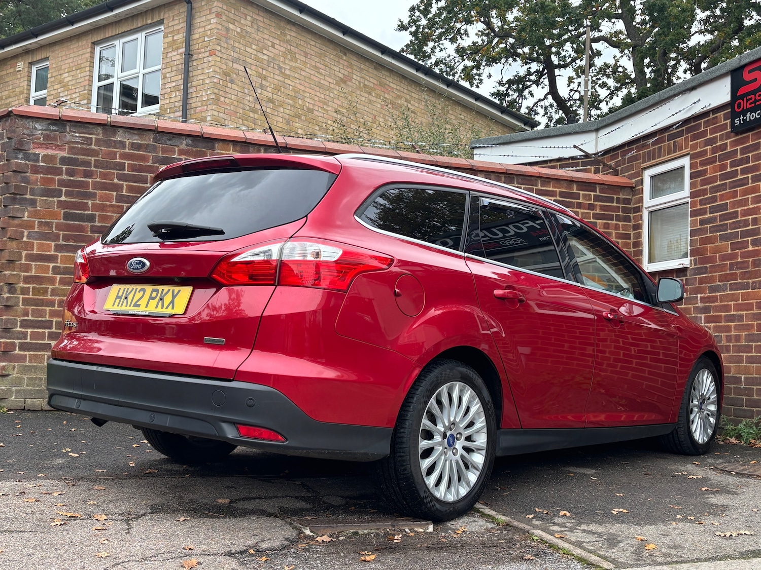 Used Ford Focus 2012 for sale - 76376844: Photo 9