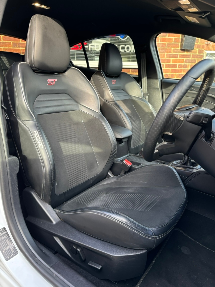 Used Ford Focus for sale - 76171032: Photo 8