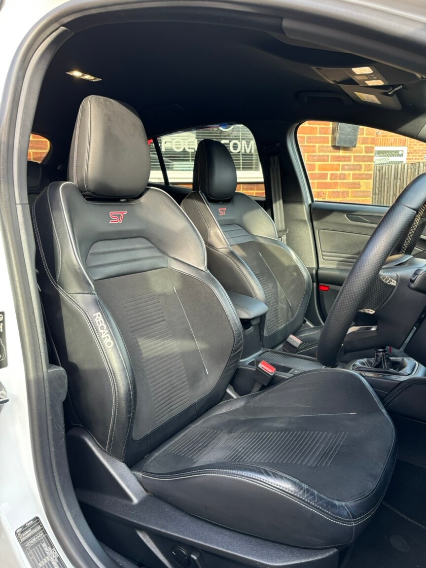 Used Ford Focus for sale - 76171032: Photo 9