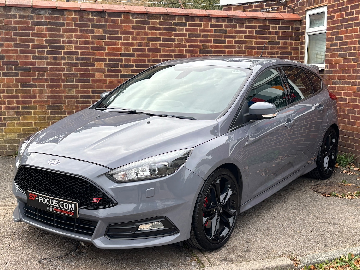 Used Ford Focus 2017 for sale - 76305325: Photo 5